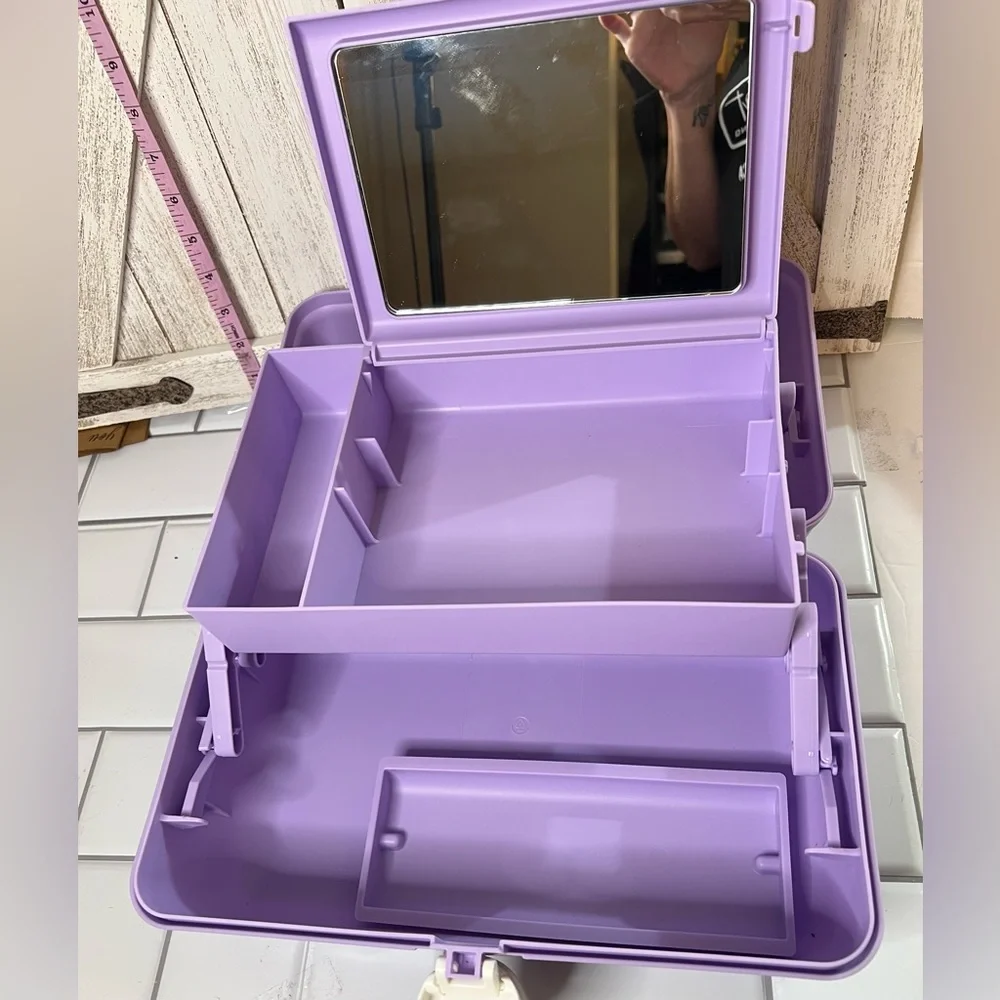 Caboodles Retro Purple Storage Box with Handle - Picture 5 of 6